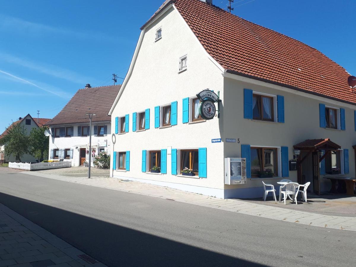 Gaestehaus Pension Waldhorn Weilen unter den Rinnen Bagian luar foto